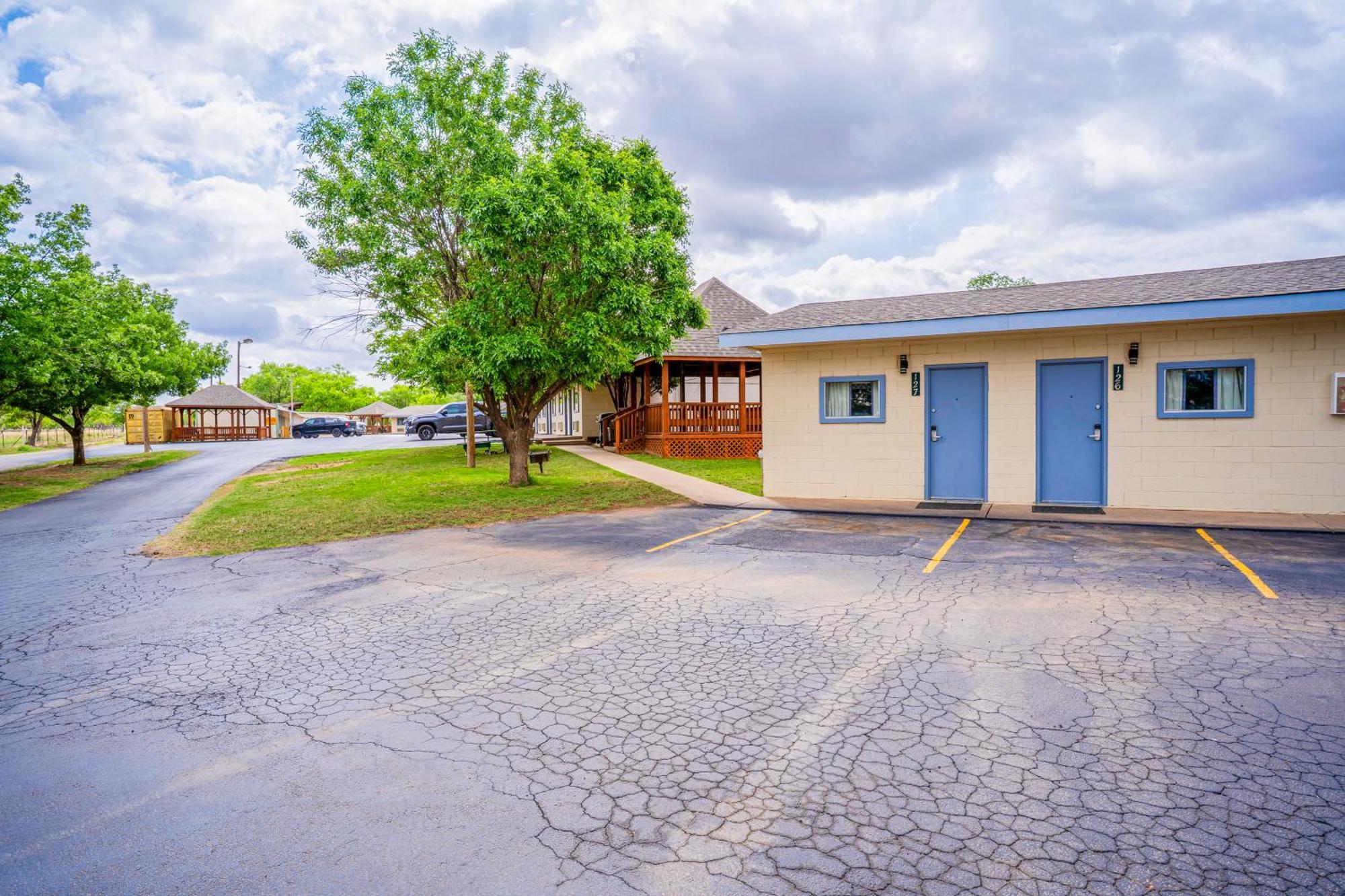 Purple Sage By Oyo Snyder Tx Motel Ngoại thất bức ảnh